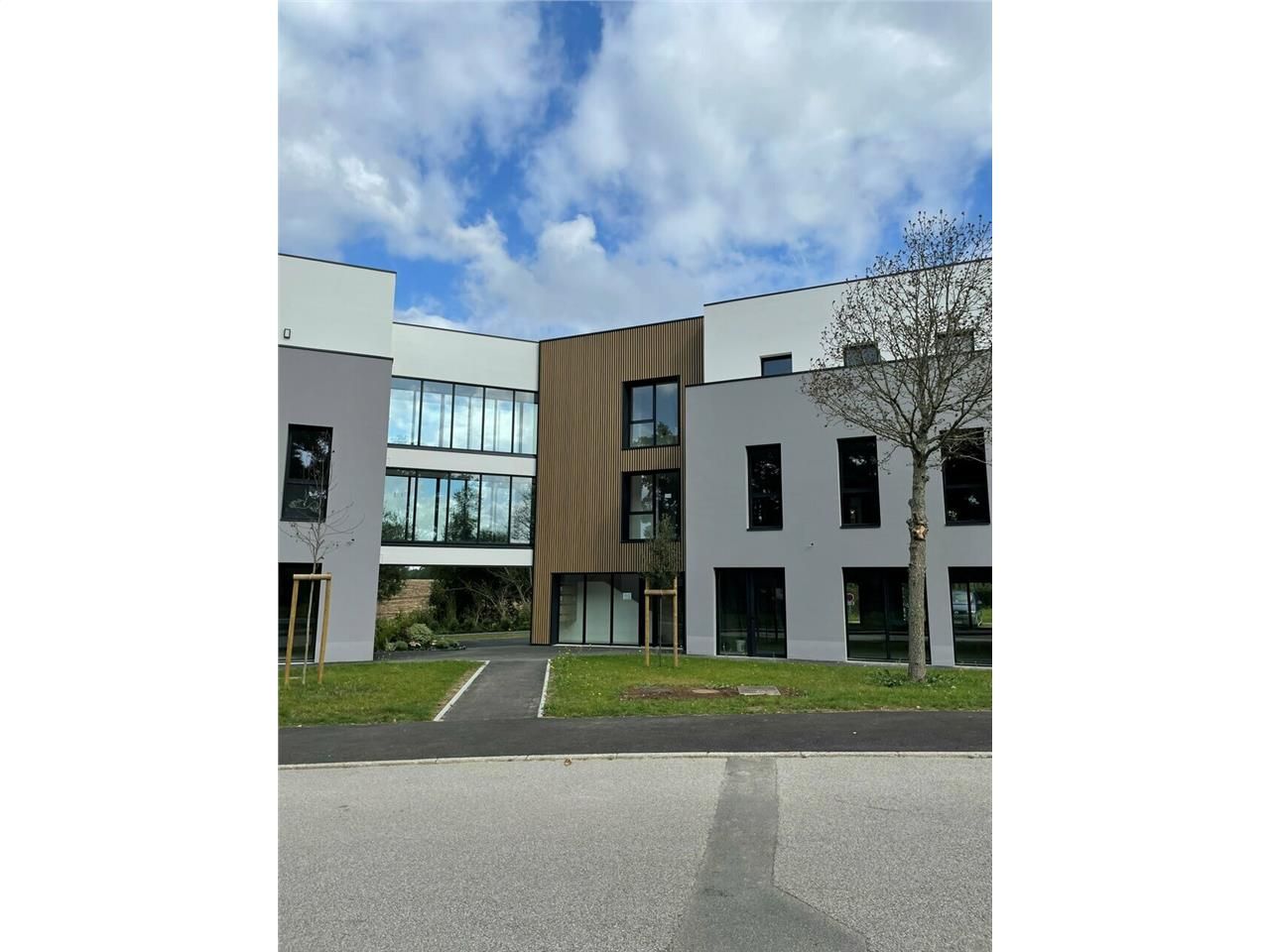 BUREAUX - A VENDRE - VANNES 