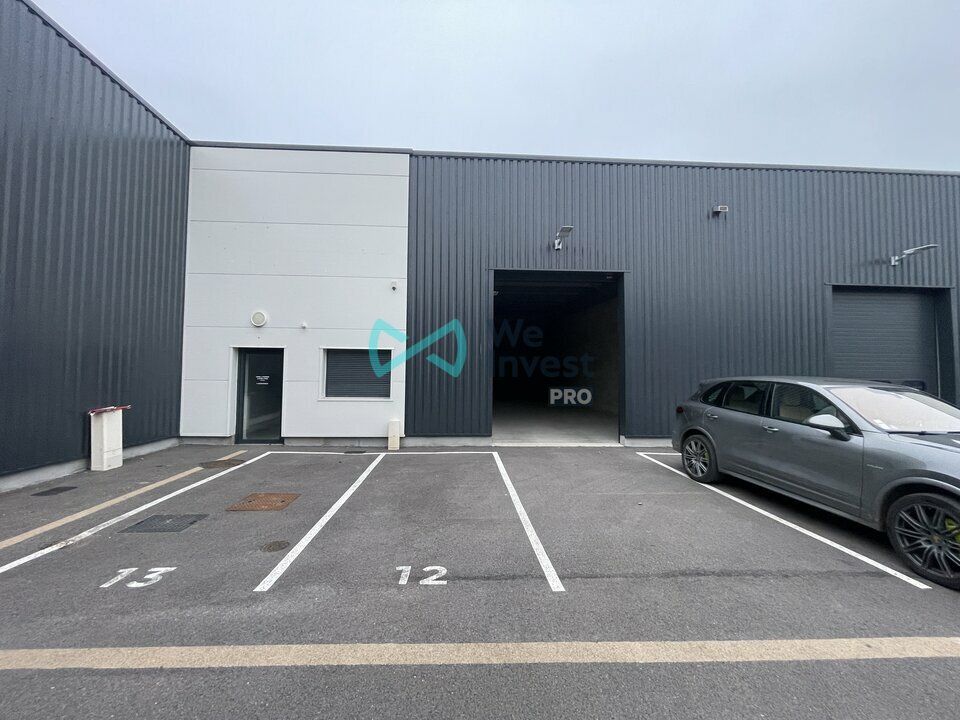 Location local d''activites 213 m² non divisibles