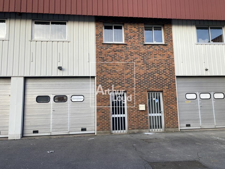 Location local d''activites 140 m² non divisibles