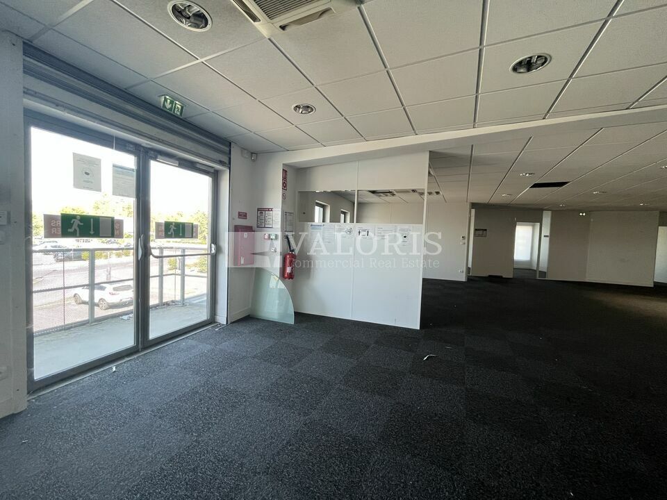 Location bureaux 2000 m² non divisibles