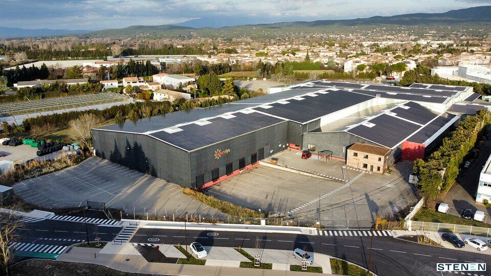 Vente local d''activites 8200 m² non divisibles