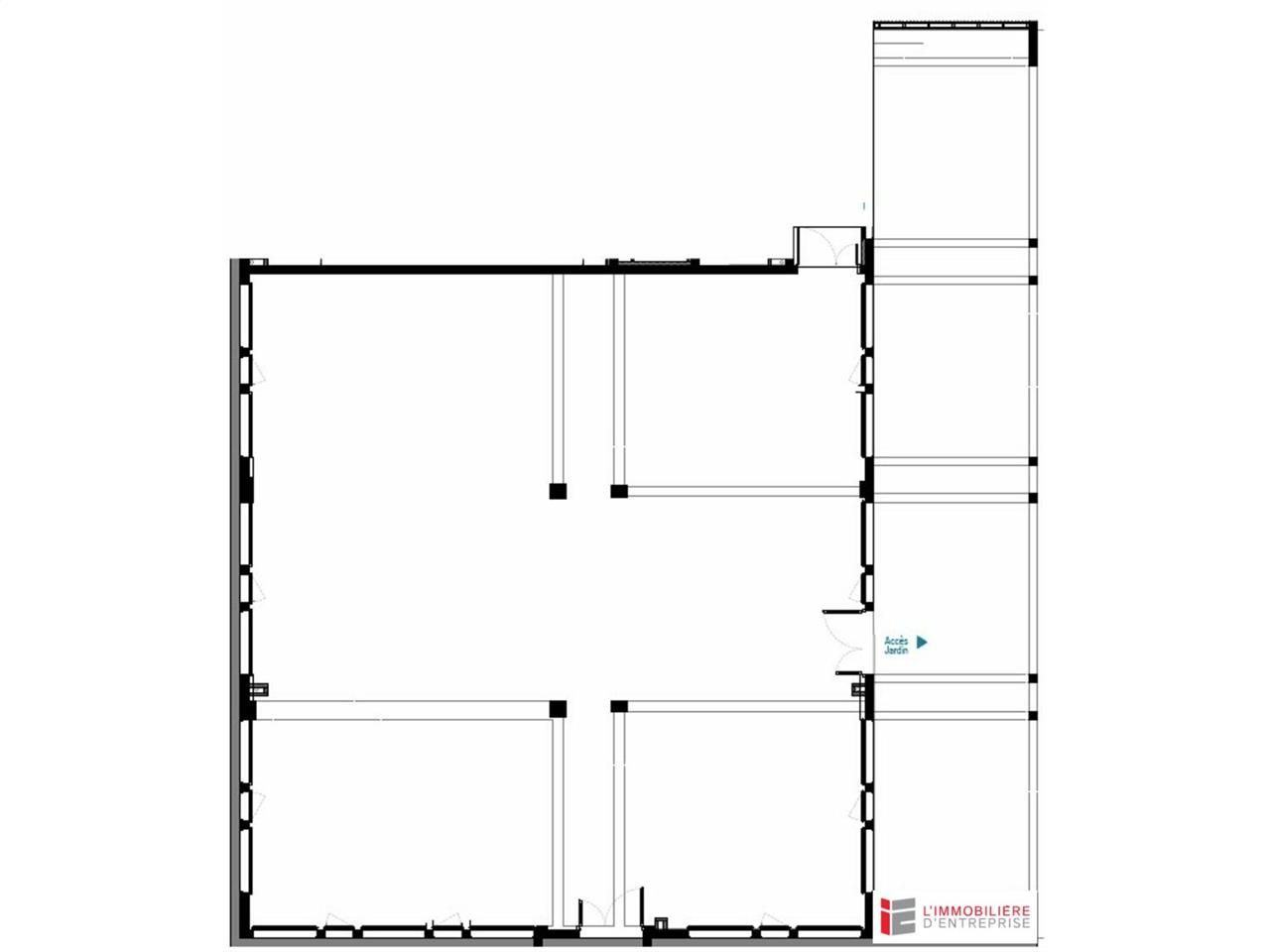 Vente local d''activites 235.8 m² non divisibles