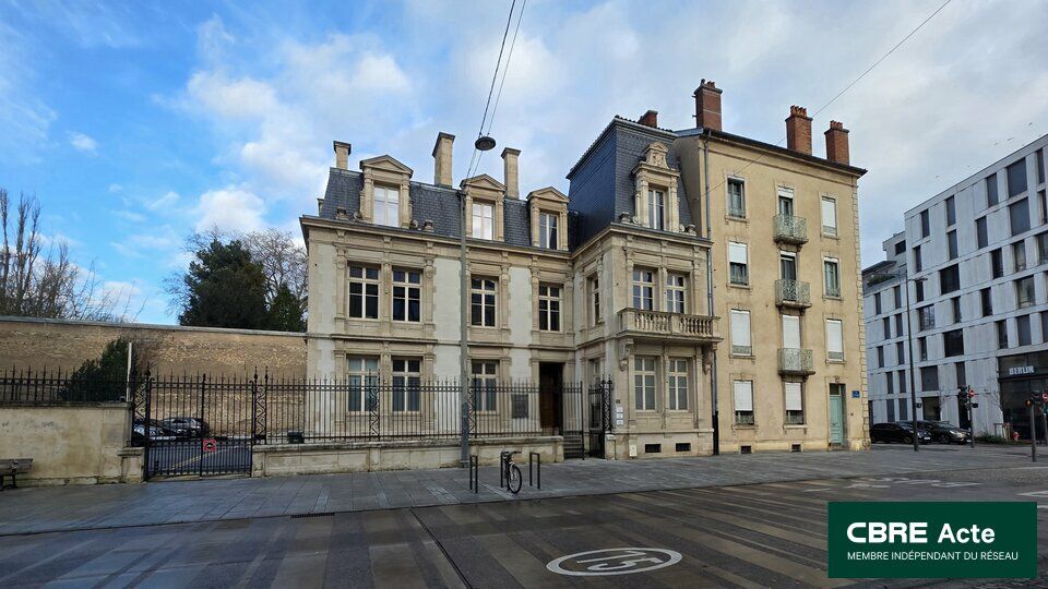 Location bureaux 188 m² non divisibles