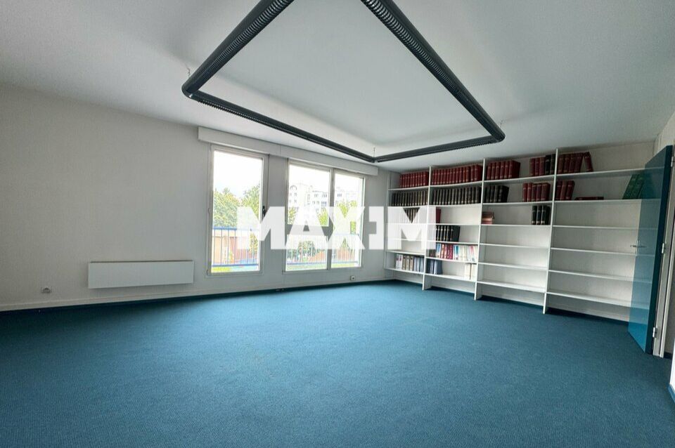 Bureaux avec parkings privatifs proche centre-ville