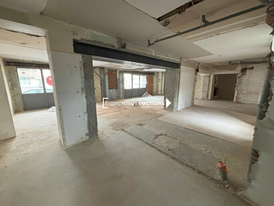 A LOUER LOCAL COMMERCIAL 187 m² N°1 AUCH