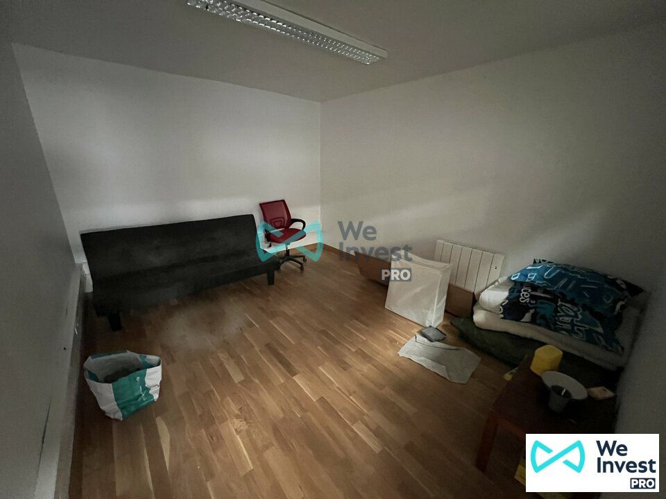 À LOUER – Local d'activité 215 m² avec mezzanine, bureau et parking