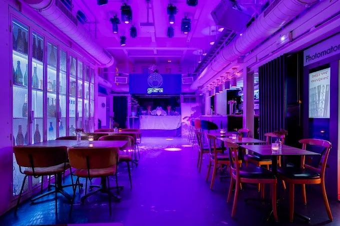 Location boutique 280 m² non divisibles