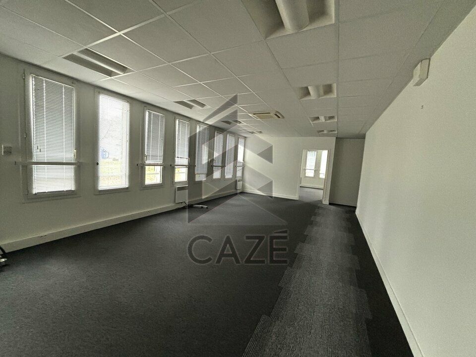 IMMEUBLE DE BUREAUX INDEPENDANT A VENDRE - PROCHE ROCADE / TRAM 