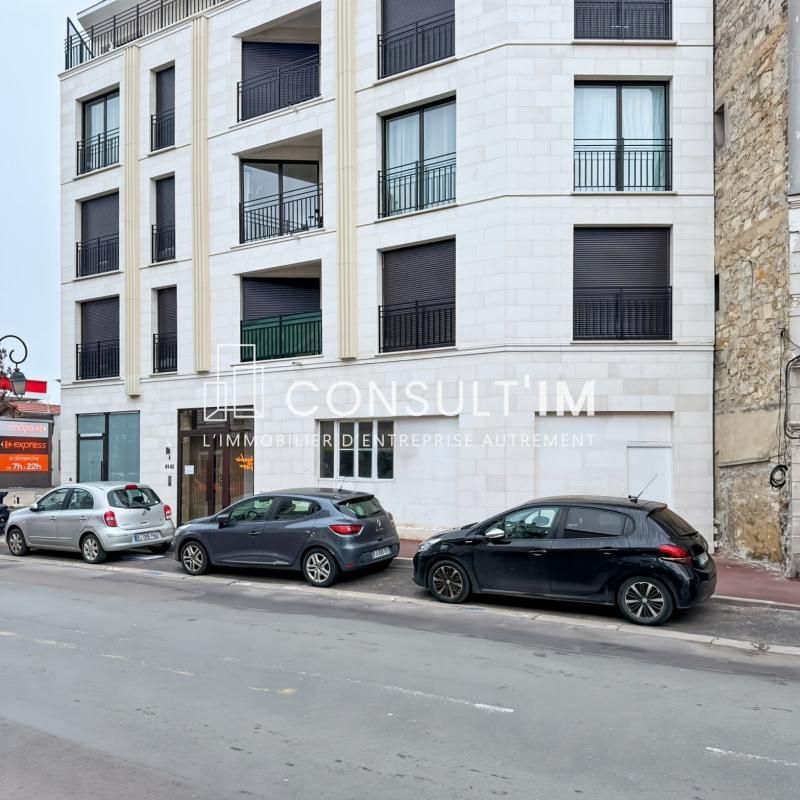 Location local commercial 79 m² non divisibles