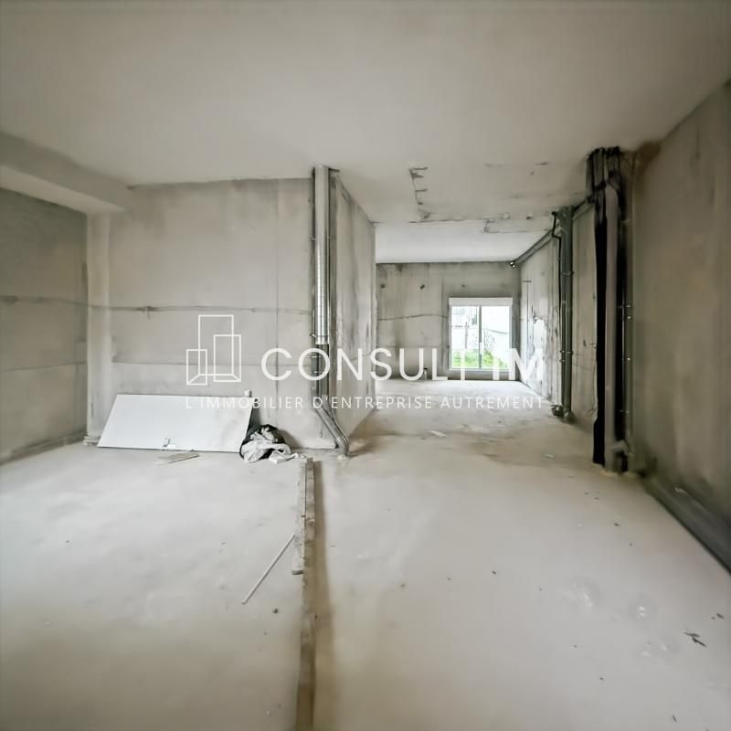 Location local commercial 79 m² non divisibles