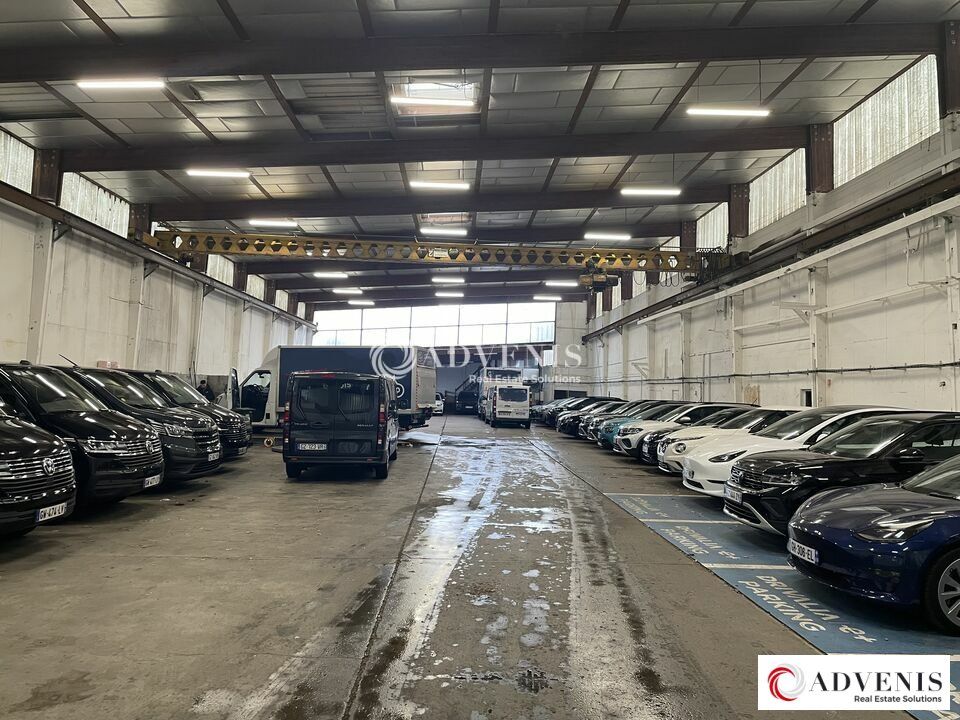 Location local d''activites 1295 m² non divisibles