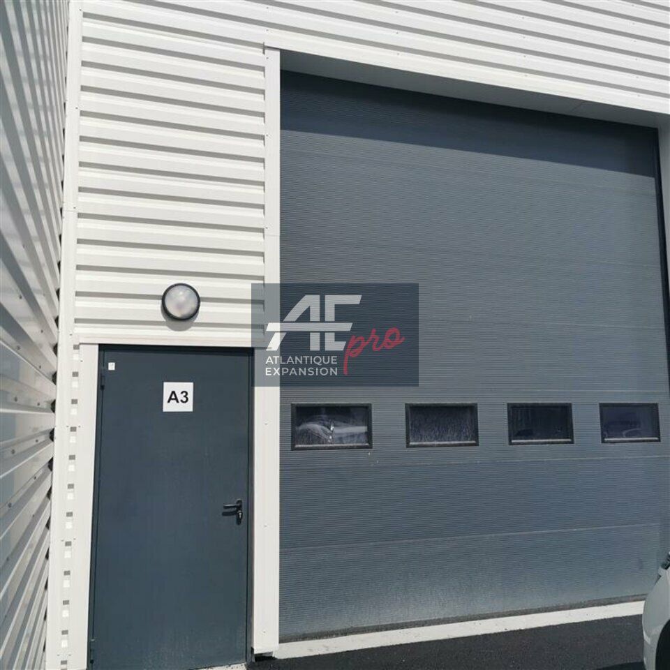 Location local d''activites 124 m² non divisibles