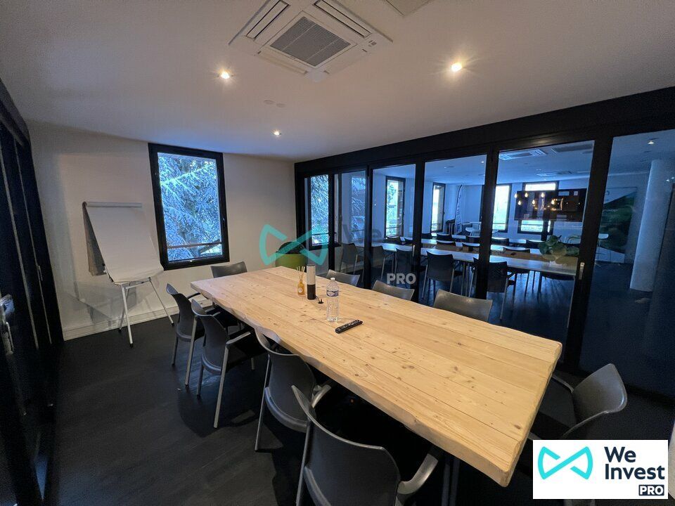 A louer plateau de bureaux aménagé – 225 m² 