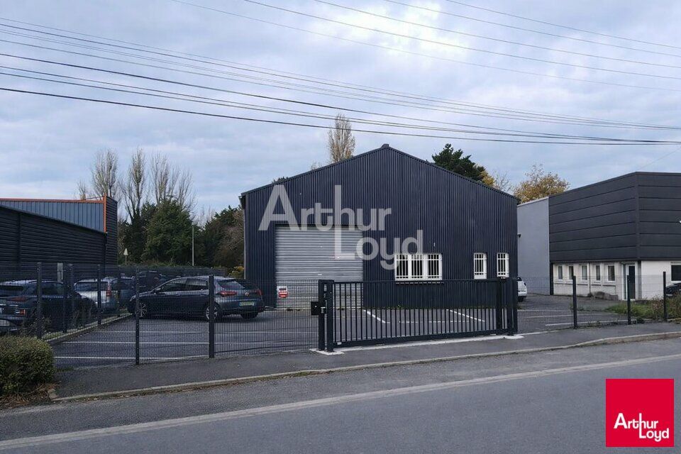 Location local d''activites 345 m² non divisibles