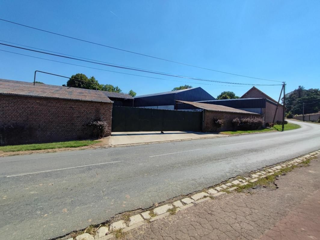 Location entrepôts 625 m² non divisibles