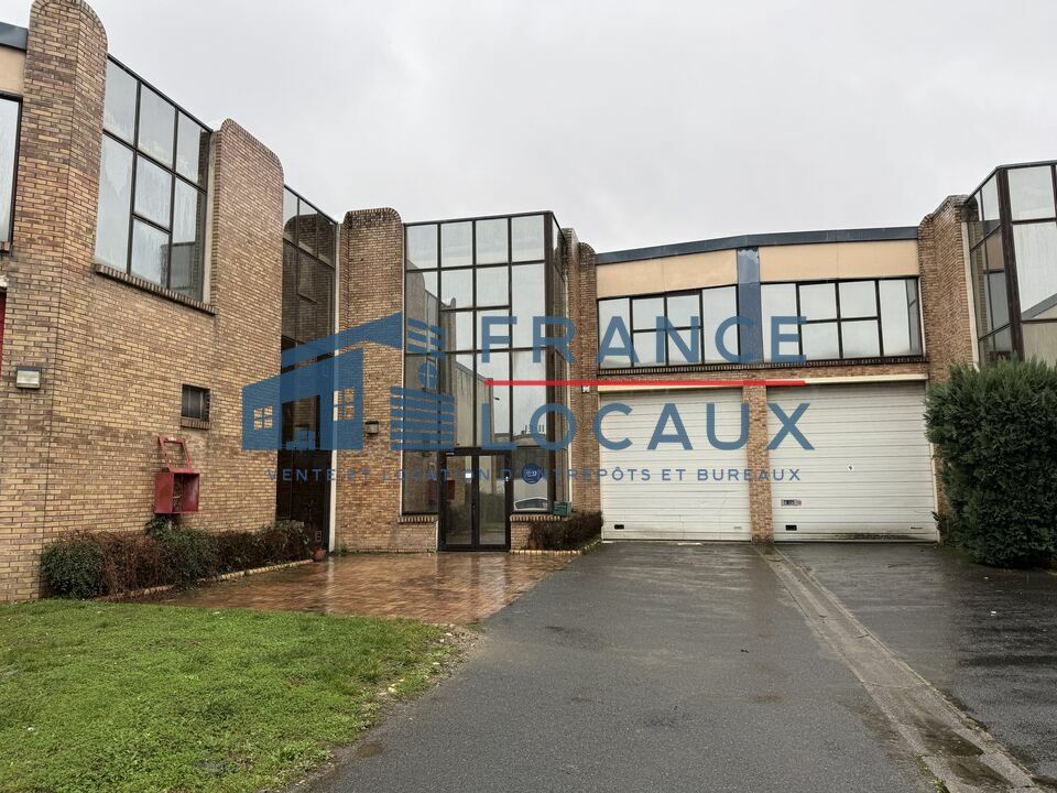 Location local d''activites 223 m² non divisibles
