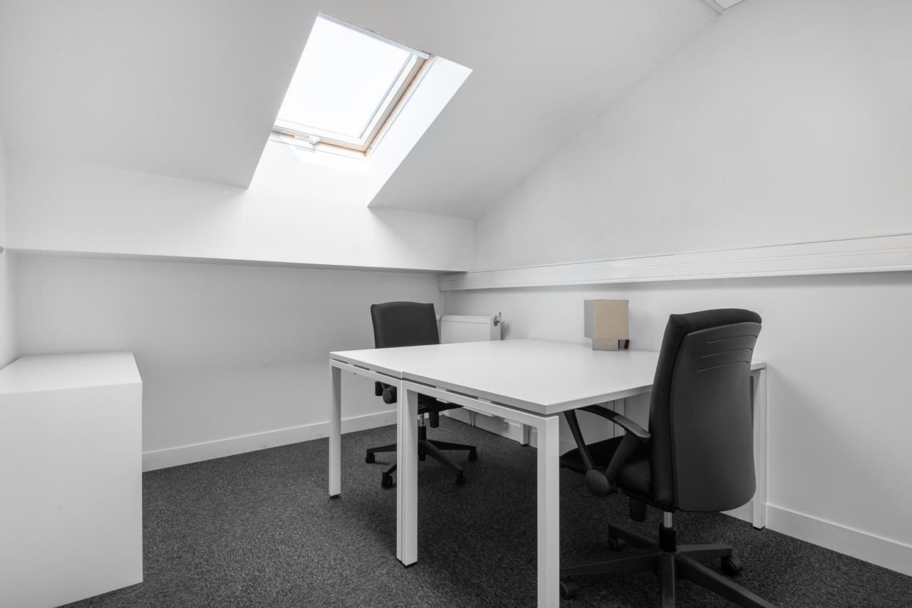 Stop & Work_Beauvais_3918_Beauvais_France_SmallOffice