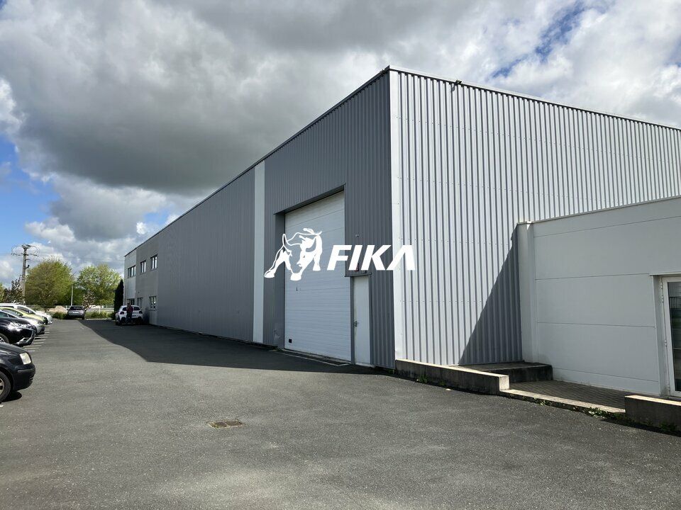 Vente local d''activites 1410 m² non divisibles