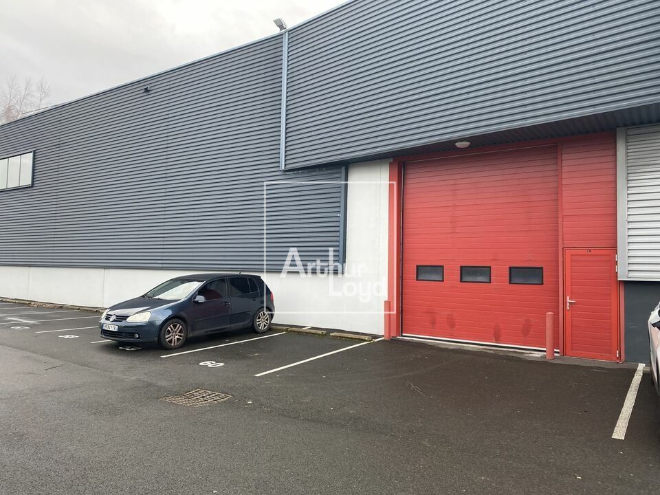 LOCAL D'ACTIVITE EN RDC A LOUER TIGERY