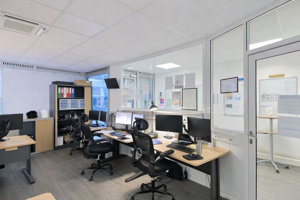 Location bureaux 97 m² non divisibles