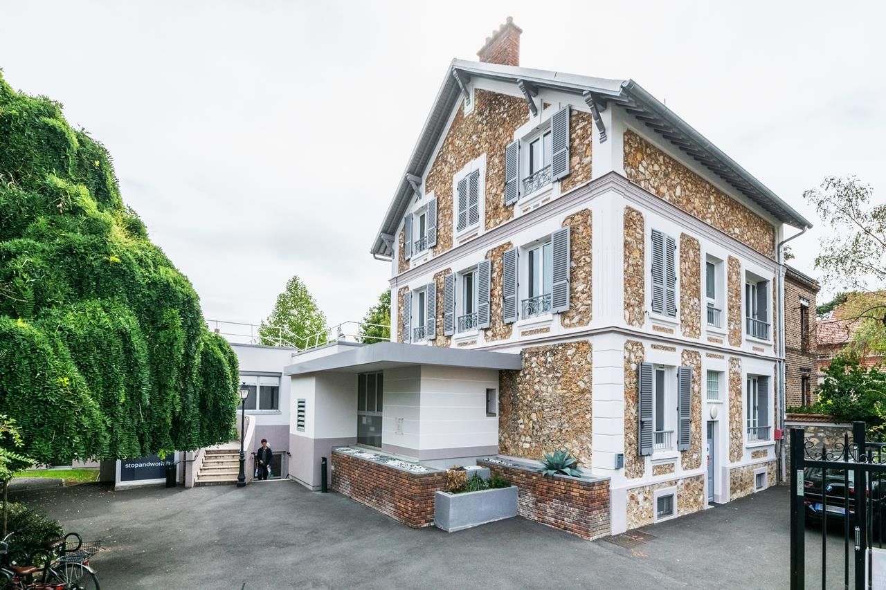 Stop & Work Bourg-la-Reine_4349_Bourg La Reine_France_Exterior