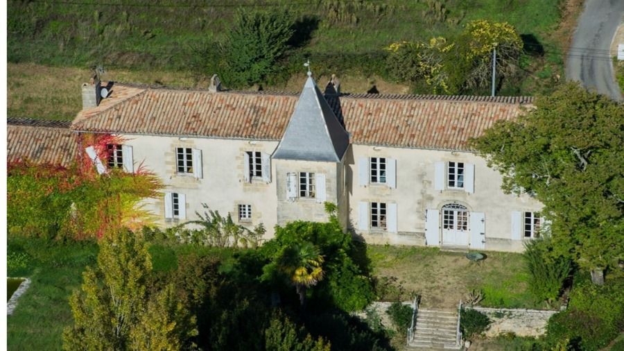 Ensemble immobilier à vendre RIONS
