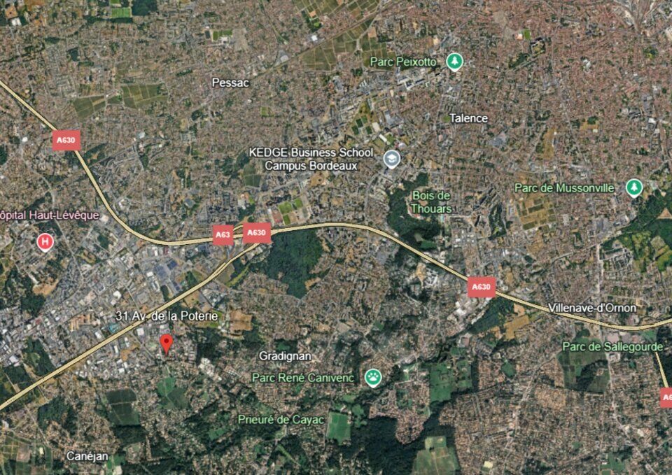 Location local d''activites 7406 m² non divisibles