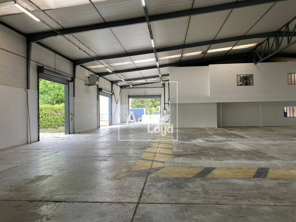 MORANGIS BATIMENT INDEPENDANT A VENDRE