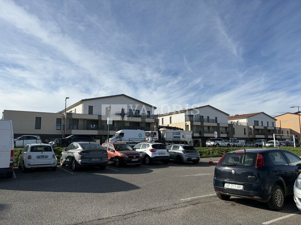 Vente local commercial 252.99 m² non divisibles