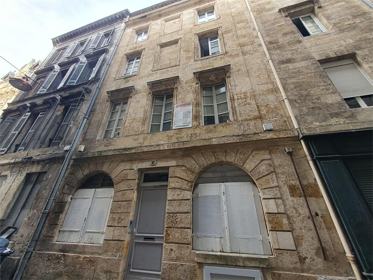 Vente local 136 m² non divisibles