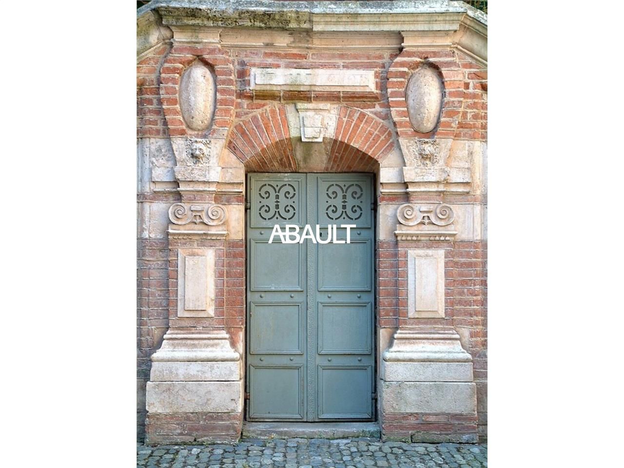 Location local commercial - 459 m²