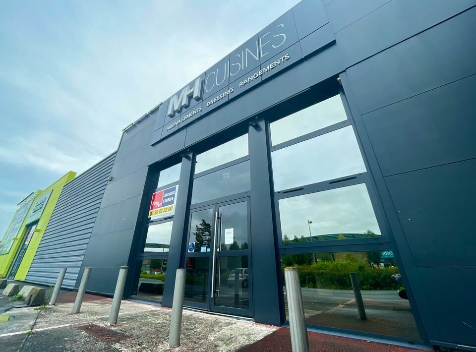 Location local commercial 523 m² non divisibles