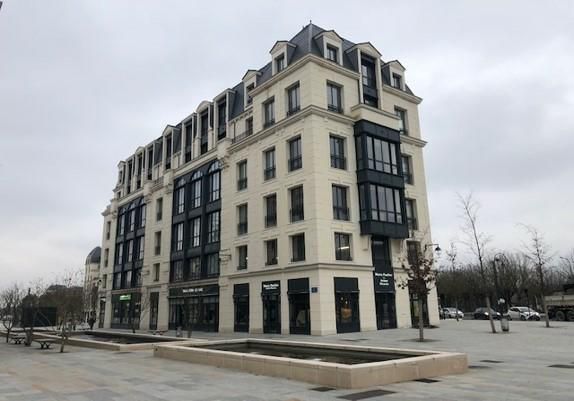 300 m² pour ce bureaux en location à Clamart