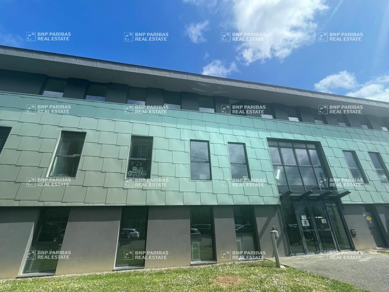 283 m² pour ce bureaux en location à Rennes