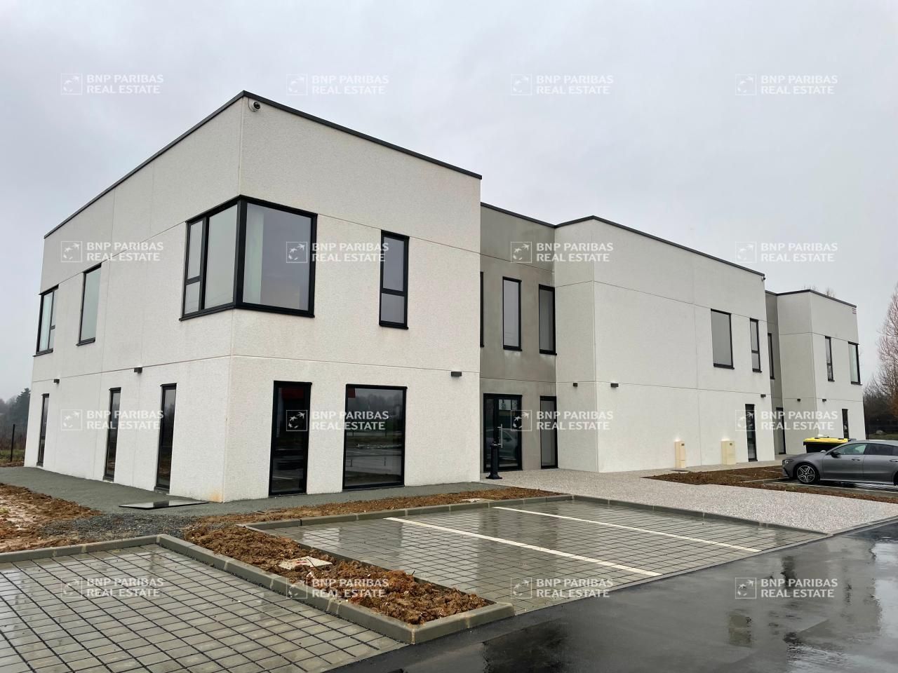 Location Bureaux 675 m² divisibles 76160 Saint-martin-du-vivier