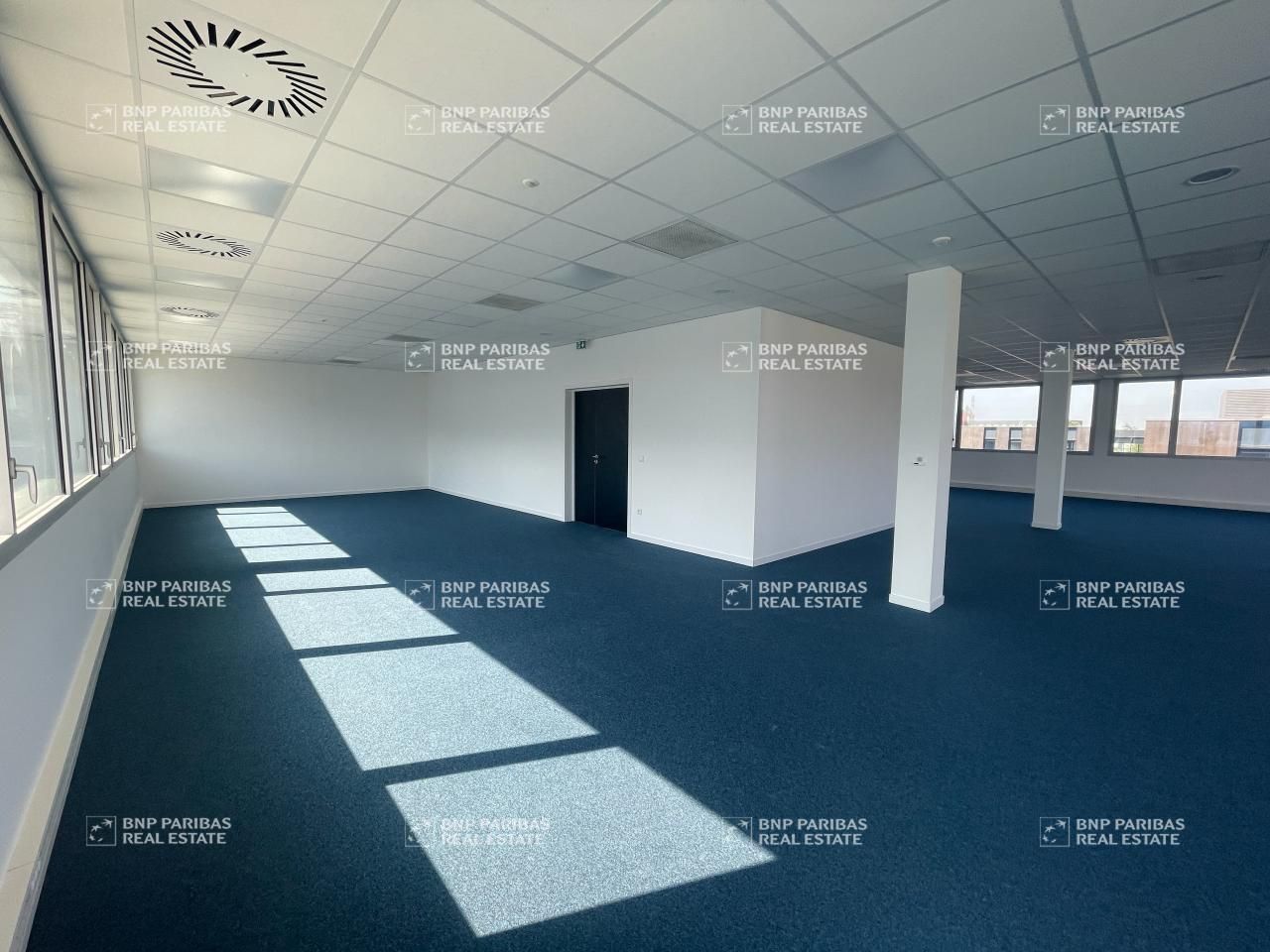 584.8 m² pour ce bureaux en location à Rennes