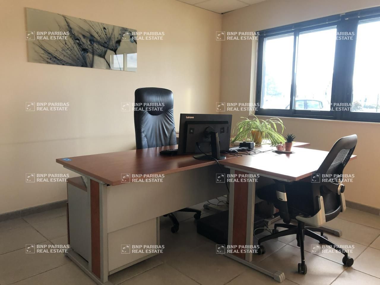 133.5 m² pour ce bureaux en location à Olivet