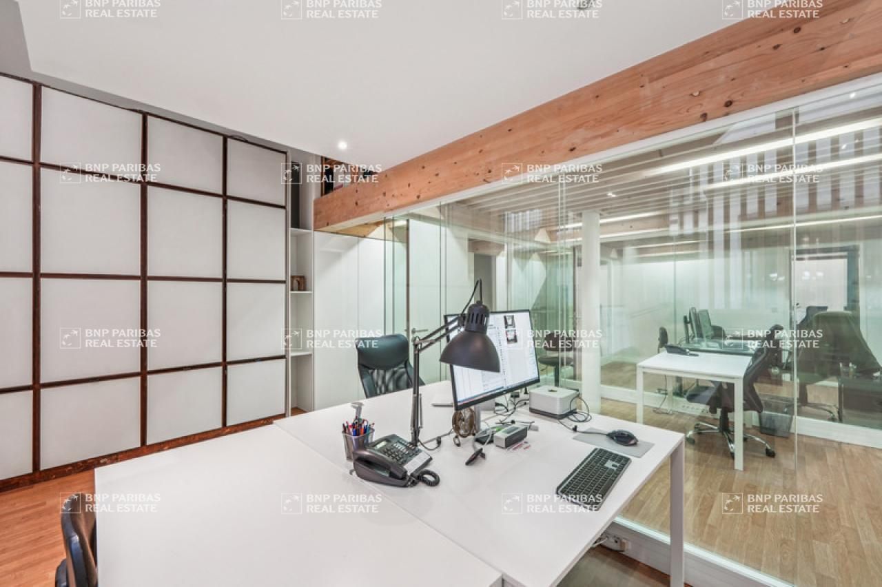 259 m² pour ce bureaux en vente à Paris