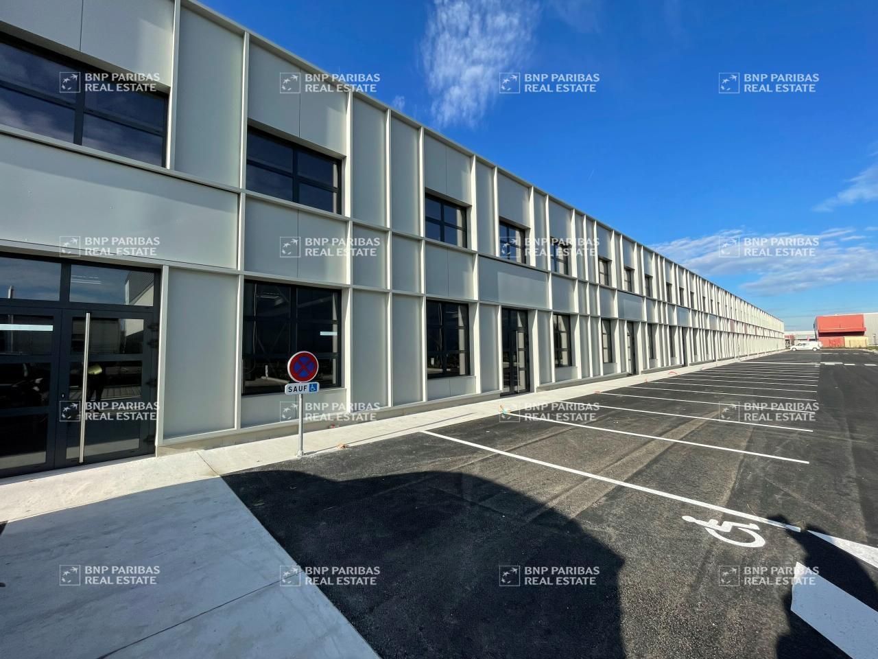 1567 m² pour ce activité en location à Kingersheim