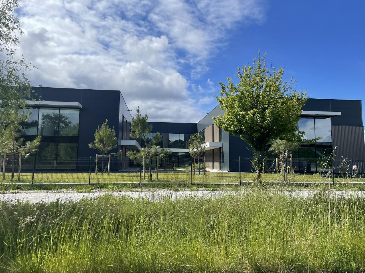 Location Activité 2757.75 m² divisibles 33700 Mérignac