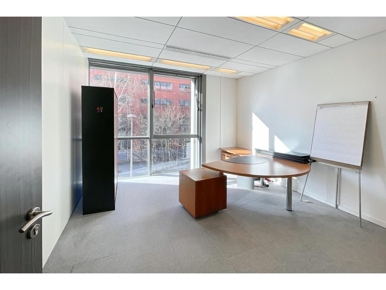 2493 m² pour ce bureaux en location à Paris