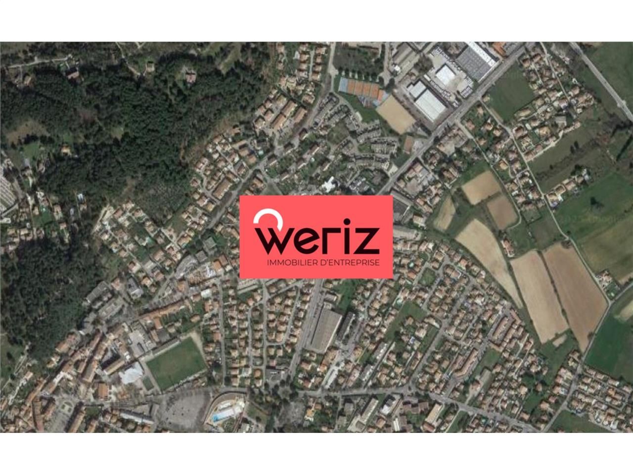 Location entrepots 500 m² non divisibles