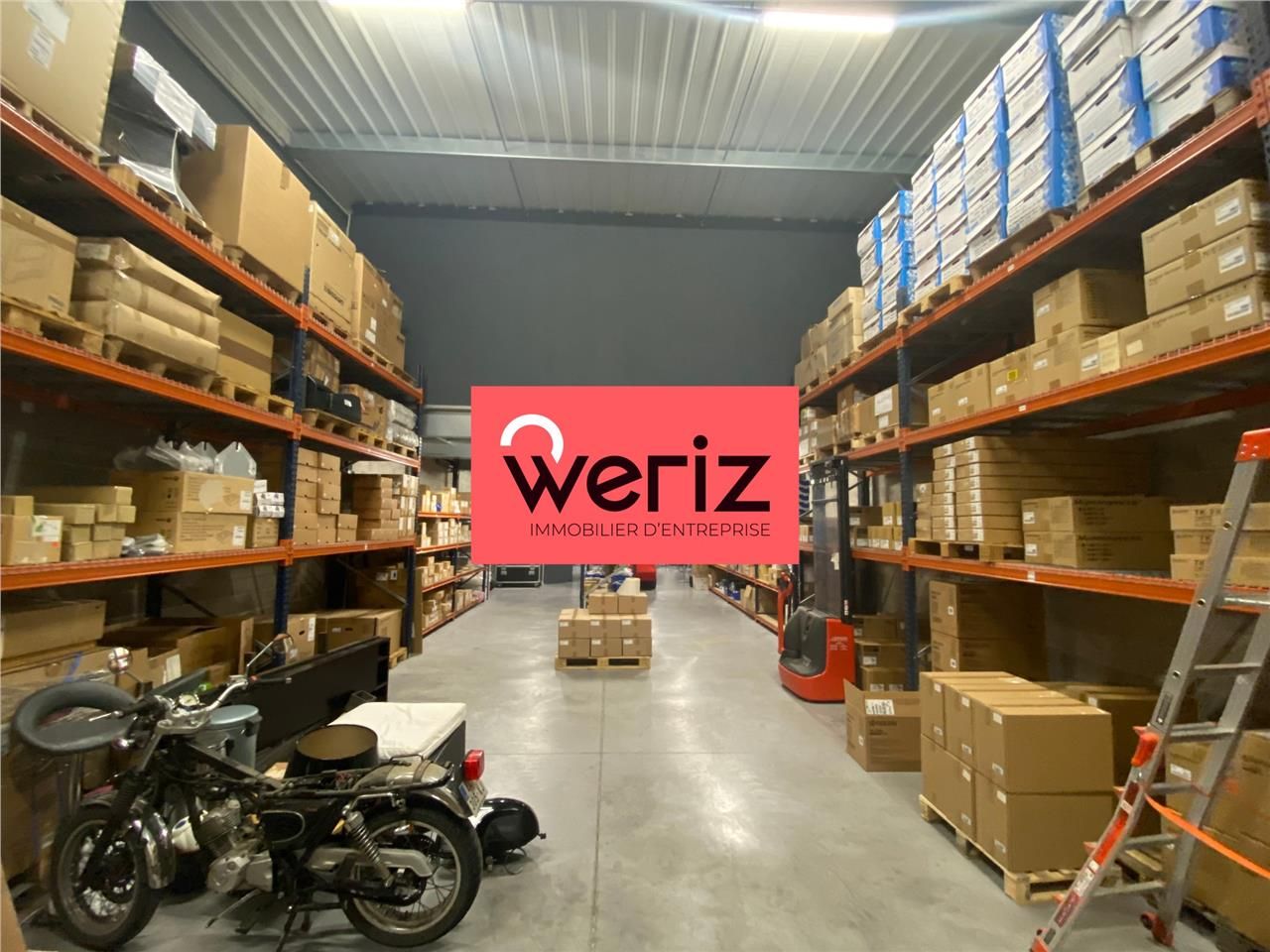 Situé dans la ZI DES JALASSIERES, Eguilles, WERIZ