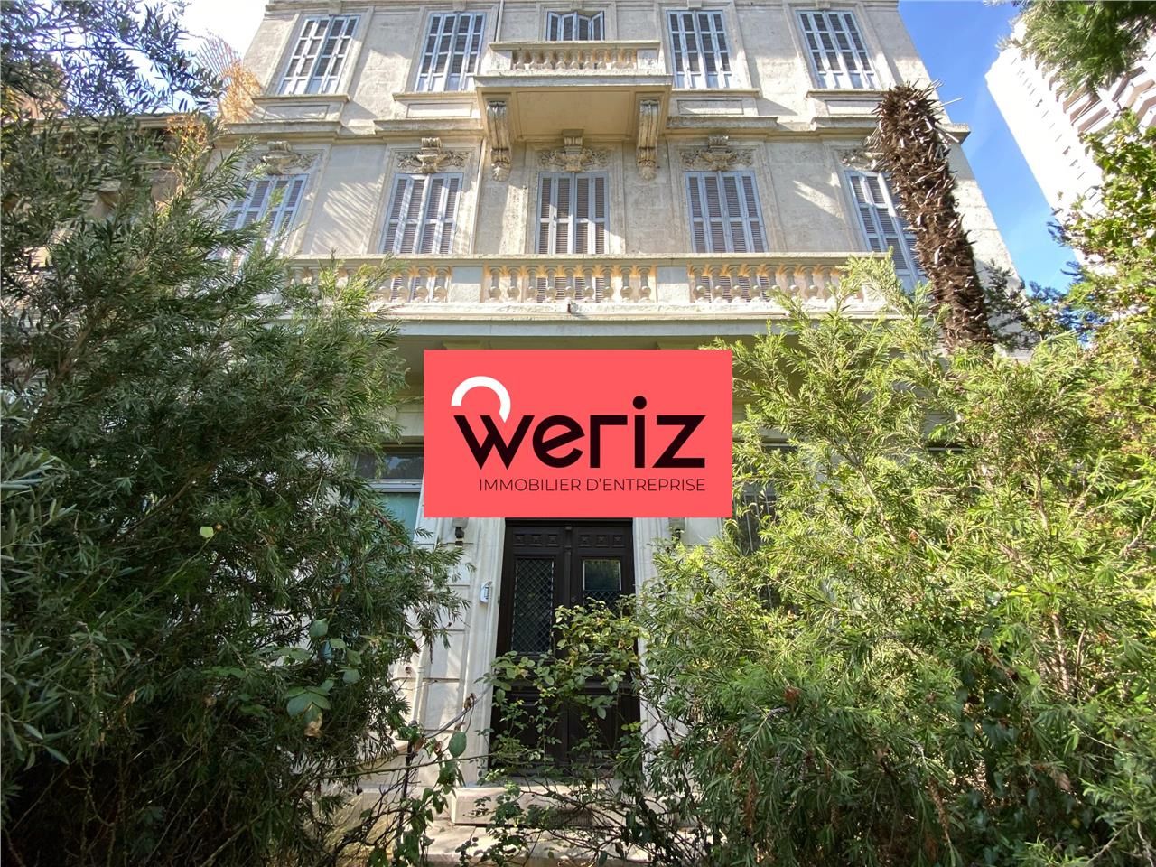 WERIZ, vous propose un superbe hôtel particulier