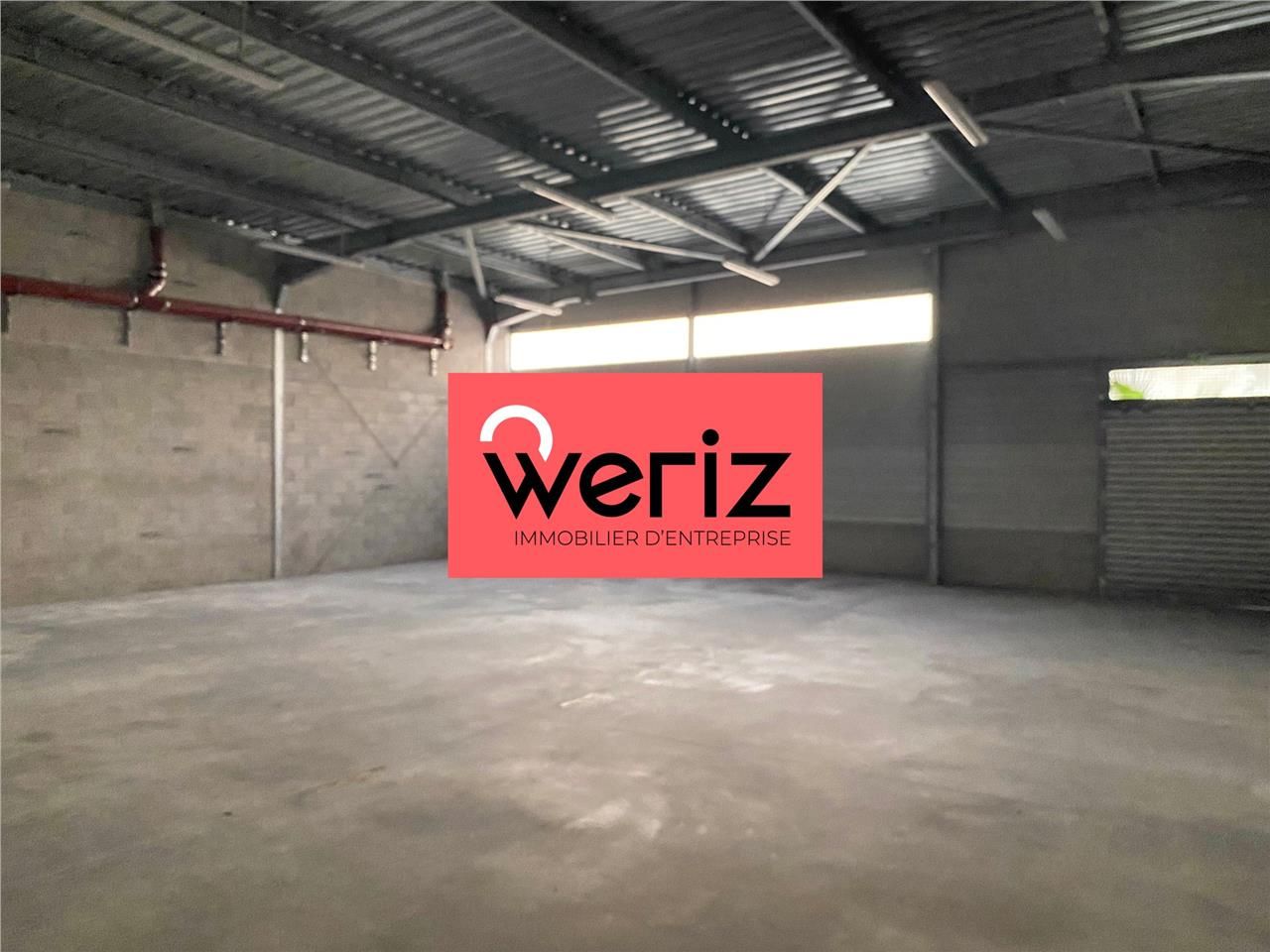 Location entrepots 750 m² non divisibles