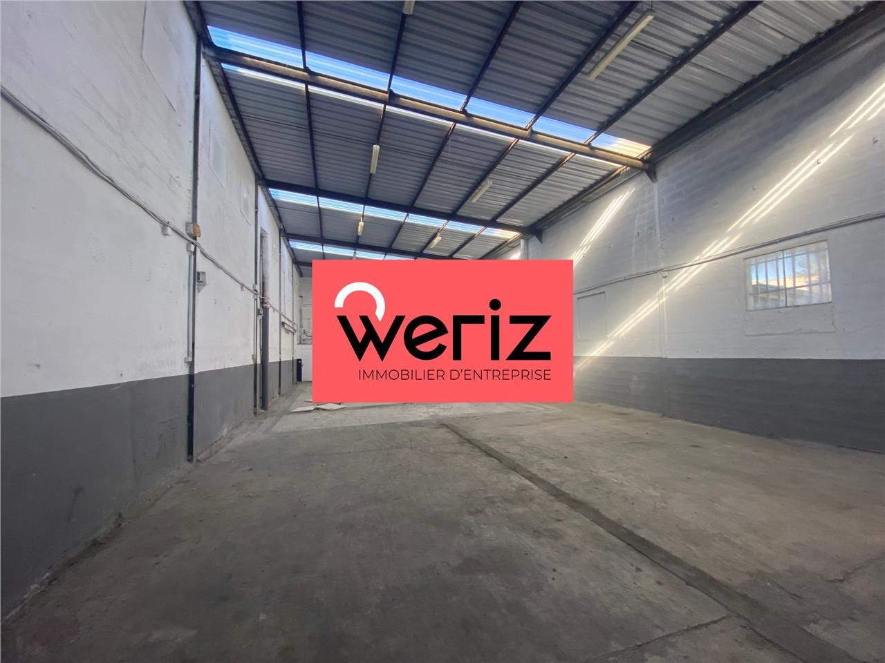 Situé en plein coeur de la ZI ESTROUBLANS, sur un