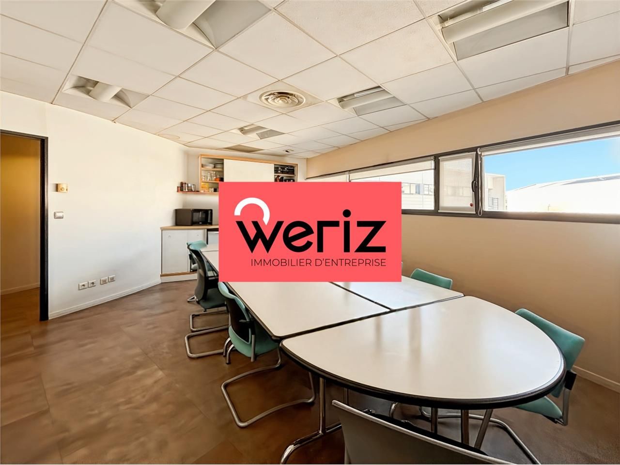 EXCLUSIVITE WERIZ ! Spacieux bureaux non divisibl