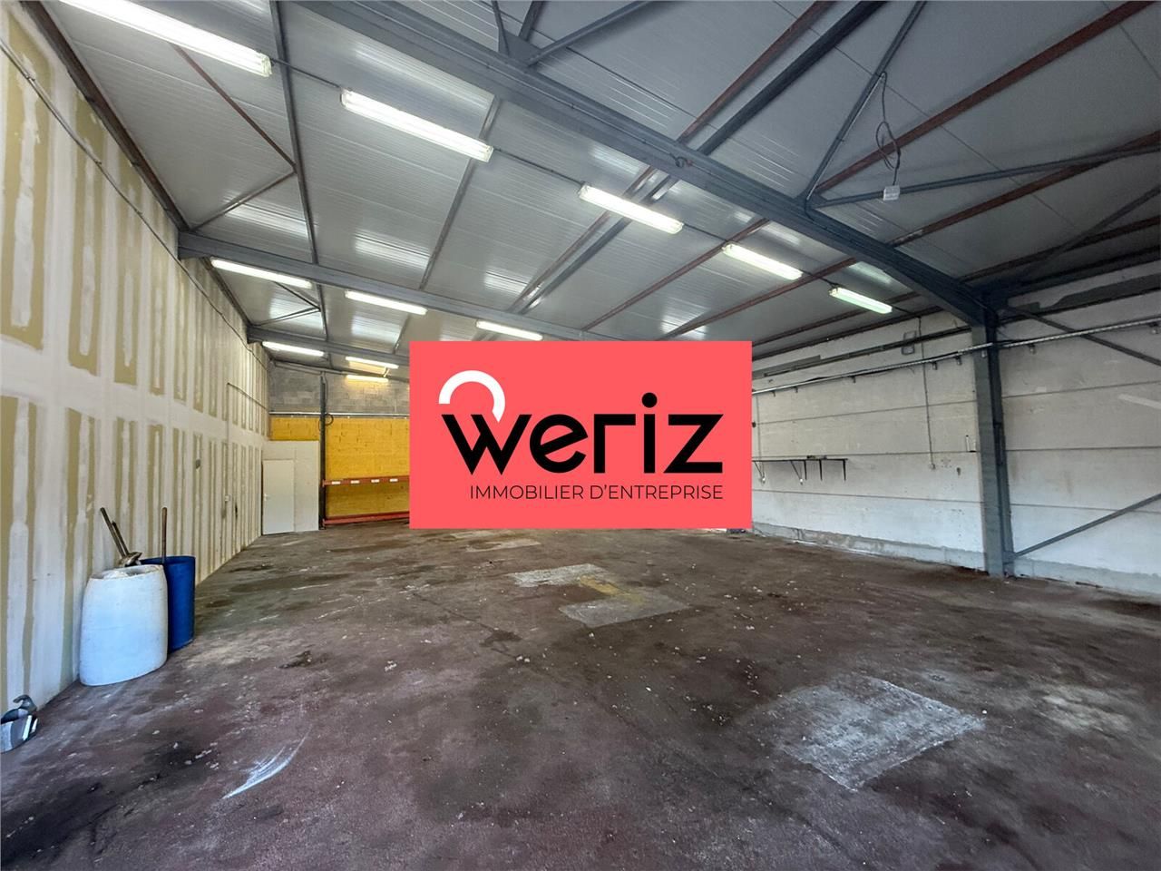 Situé sur un axe passant, entre Aubagne et Marsei