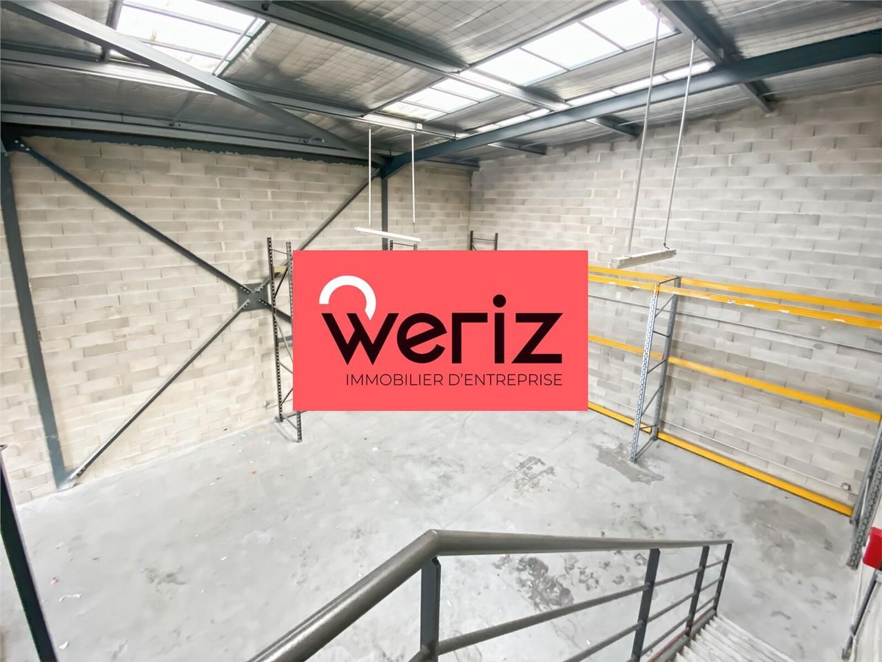 Situé dans le secteur du 15ème arrondissement, en