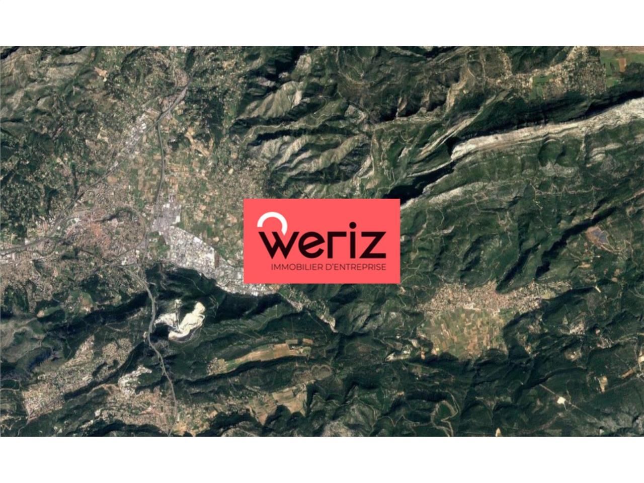 Location entrepots 1050 m² non divisibles